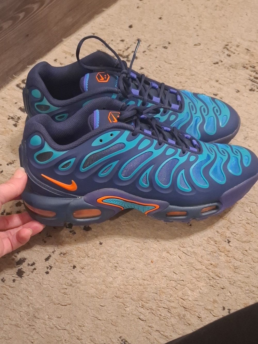 Nike Air Max Plus Drift in the Midnight Navy / Total Orange Dusty Cactus Size 10